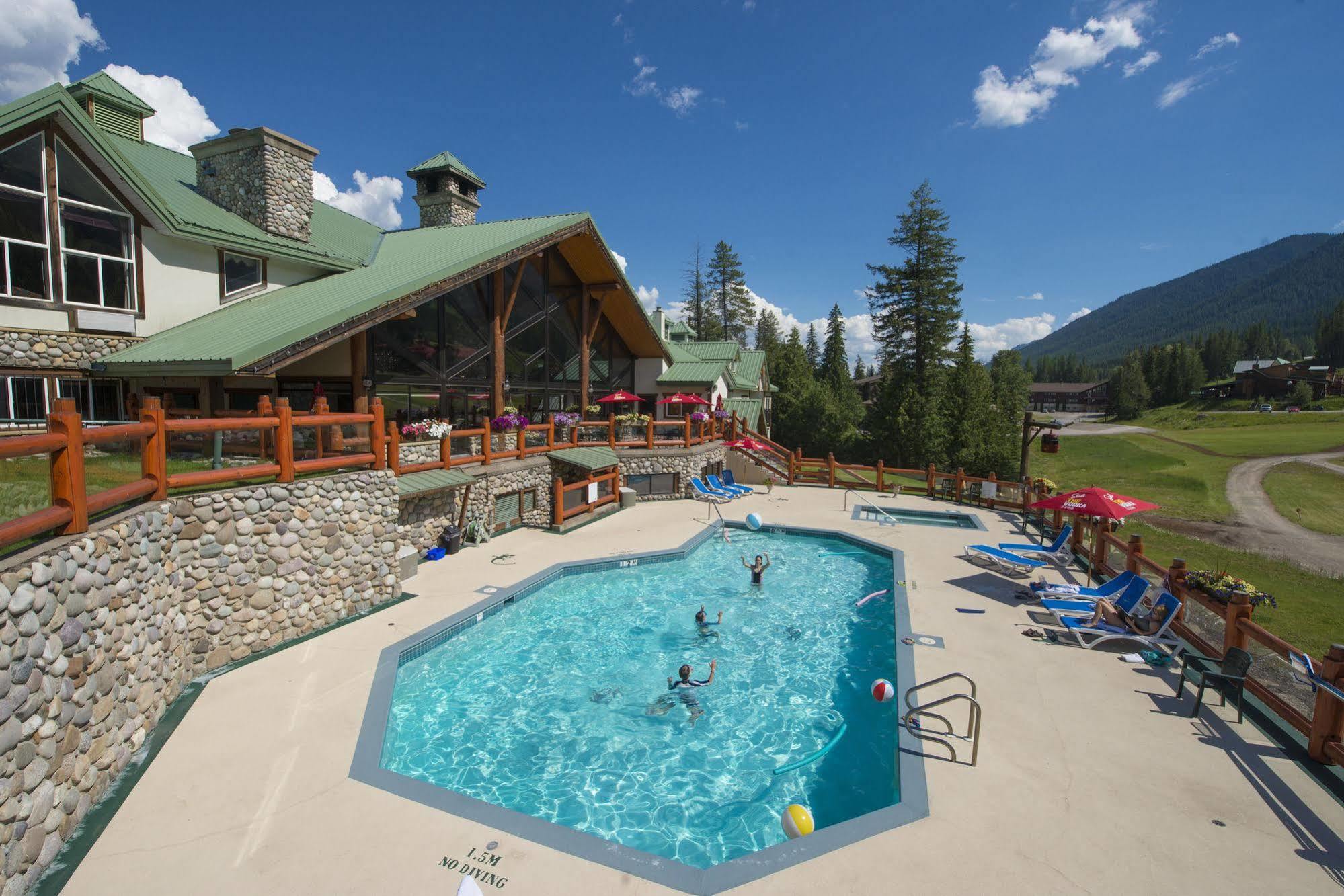 Lizard Creek Lodge Fernie Exterior photo