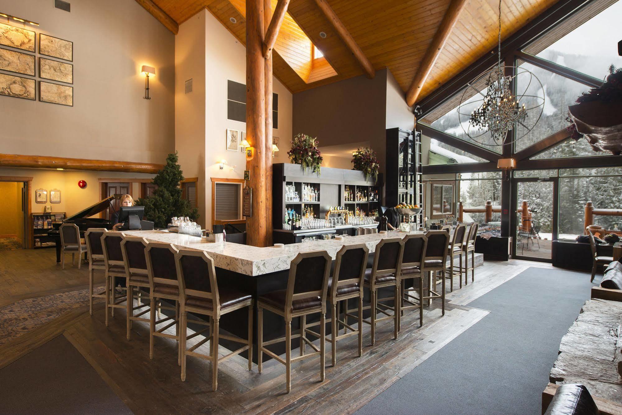 Lizard Creek Lodge Fernie Exterior photo