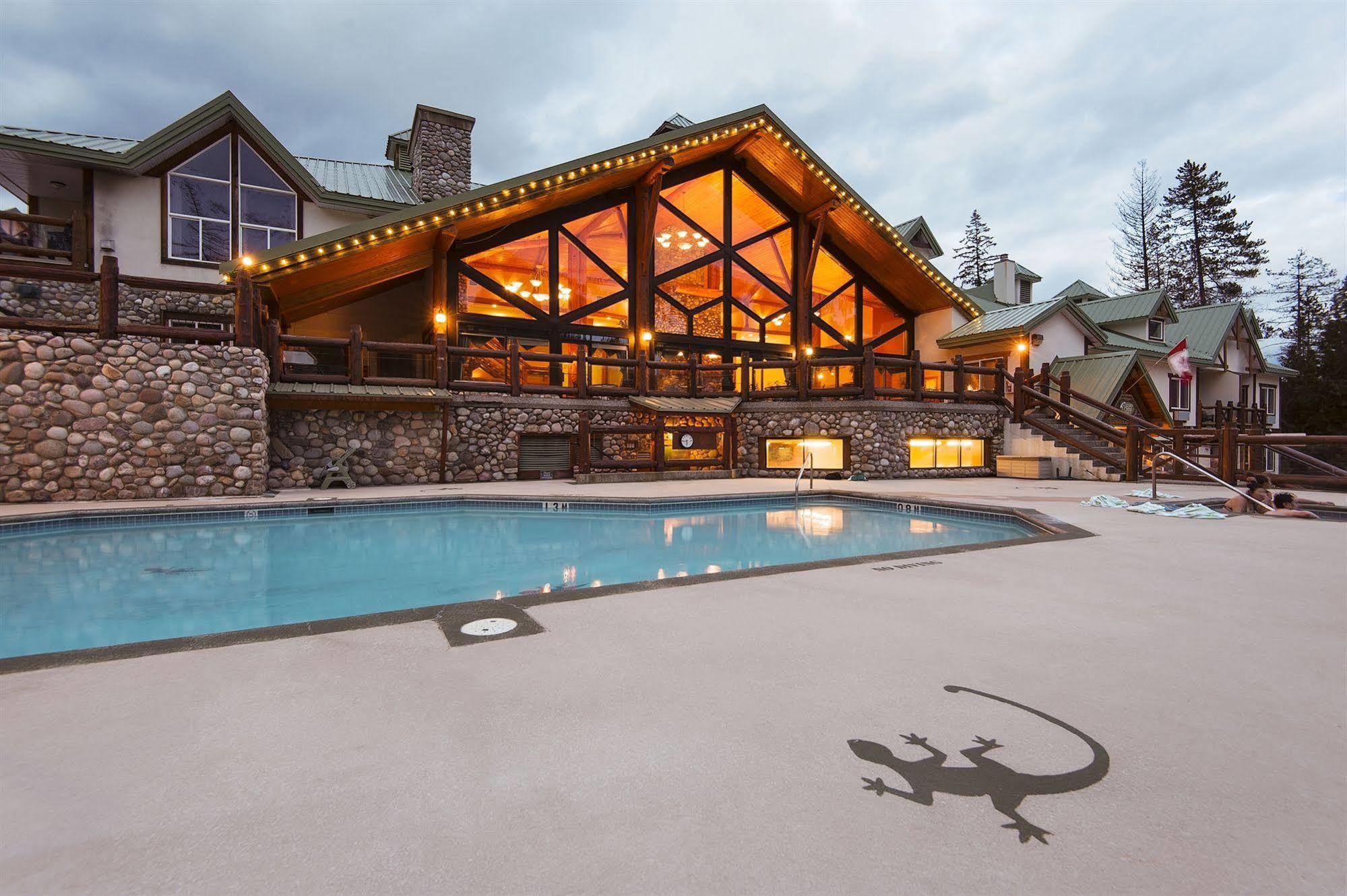 Lizard Creek Lodge Fernie Exterior photo