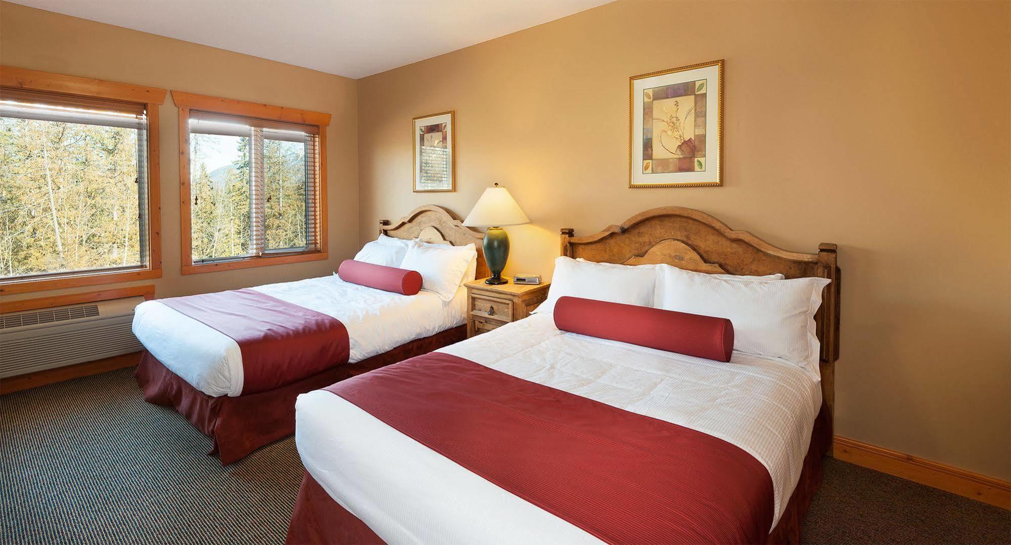 Lizard Creek Lodge Fernie Exterior photo